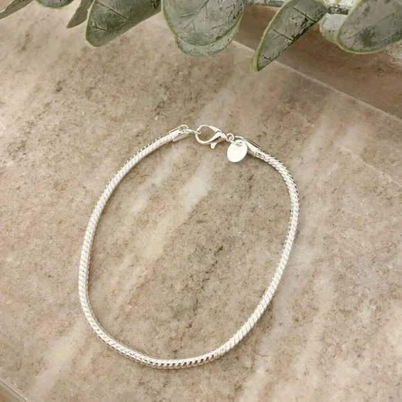 925 Sterling Silver Dainty Snakechain Bracelet Stackable Snake Chain Bracelet - Picture 3 of 5